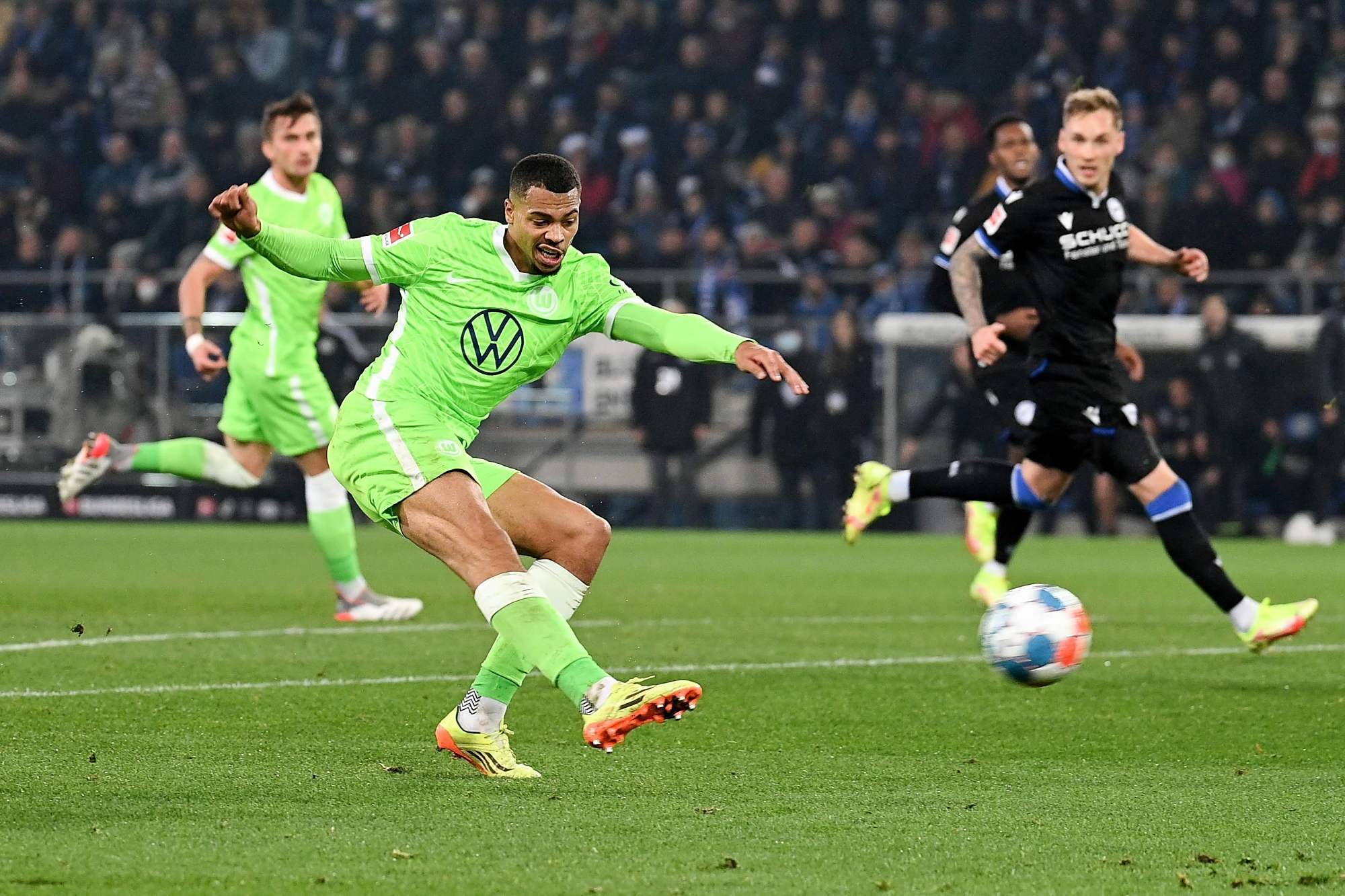 接球前就施 接球前就施