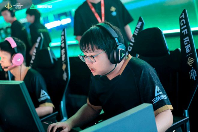 中再创佳绩 中再创佳绩