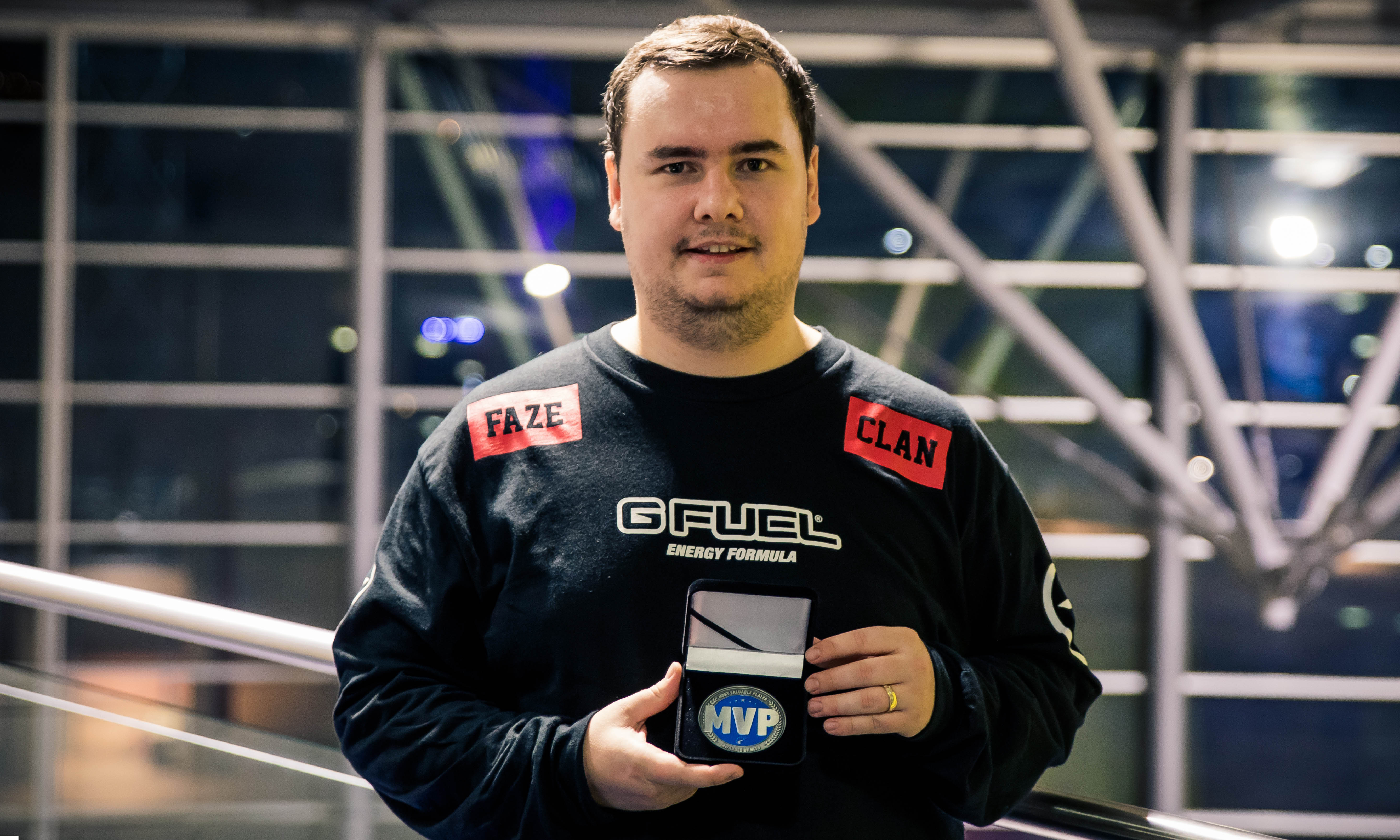 并在劣势回 并在劣势回