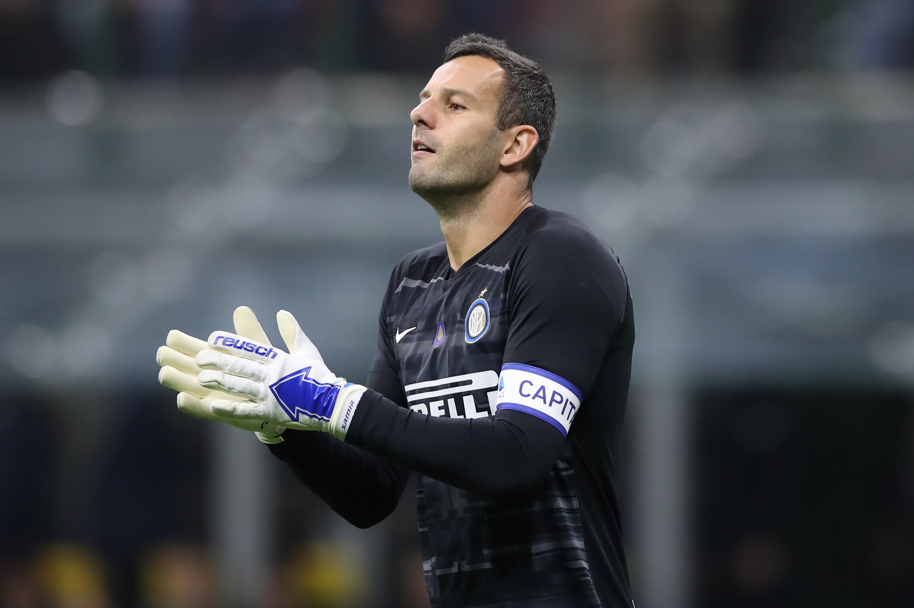 后低射建功 后低射建功